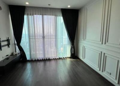 52 Sqm., 1 Bed, 1 Bath Condo listed for ฿ 6,300,000.