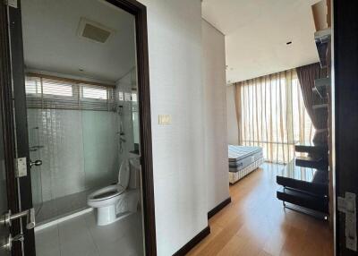 152 Sqm., 3 Beds, 4 Baths Condo listed for ฿ 34,900,000.