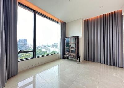 142 Sqm., 2 Beds, 3 Baths Condo listed for ฿ 31,500,000.