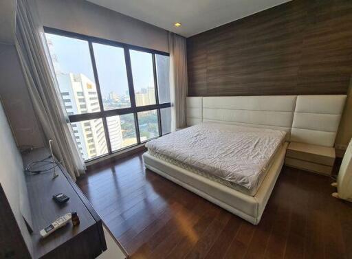 136 Sqm., 3 Beds, 3 Baths Condo listed for ฿ 24,700,000.