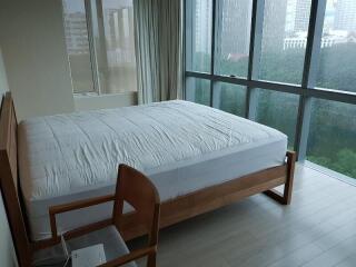 P10CR2206001 เดอะ รูม สุขุมวิท 21 2 Bed