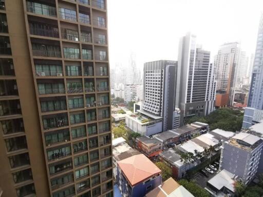 93 Sqm., 2 Beds, 2 Baths Condo listed for ฿ 24,500,000.