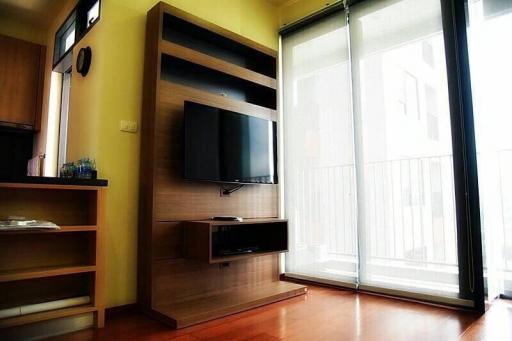 63 Sqm., 1 Bed, 1 Bath Condo listed for ฿ 8,400,000.