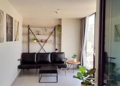 60 Sqm., 1 Bed, 1 Bath Condo listed for ฿ 38,000./Month
