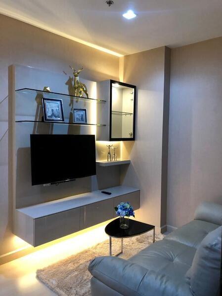 48 Sqm., 2 Beds, 1 Bath Condo listed for ฿ 8,200,000.