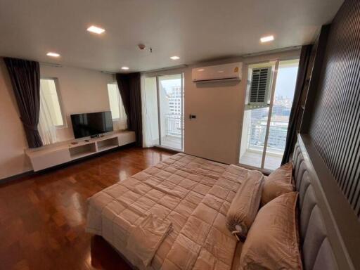 46 Sqm., 1 Bed, 1 Bath Condo listed for ฿ 8,000,000.