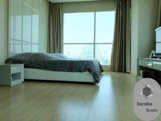 50 Sqm., 1 Bed, 1 Bath Condo listed for ฿ 7,725,000.
