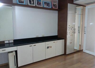 50 Sqm., 1 Bed, 1 Bath Condo listed for ฿ 7,700,000.