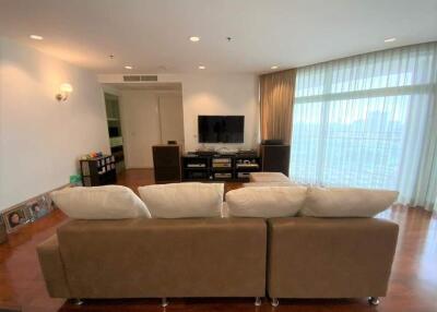 185 Sqm., 3 Beds, 3 Baths Condo listed for ฿ 75,000./Month