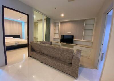 P33CR2108064 สุขุมวิท ลิฟวิ่ง ทาวน์ 2 Bed