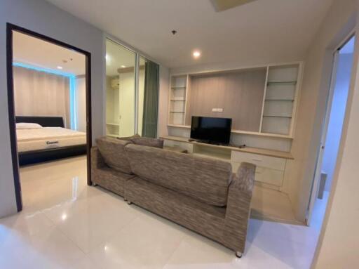 P33CR2108064 สุขุมวิท ลิฟวิ่ง ทาวน์ 2 Bed