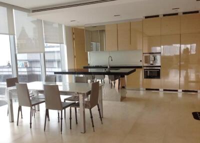 225 Sqm., 3 Beds, 3 Baths Condo listed for ฿ 120,000./Month