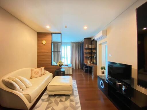 35 Sqm., Studio, 1 Bath Condo listed for ฿ 6,200,000.