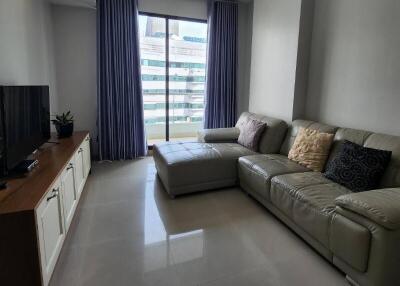 63 Sqm., 1 Bed, 1 Bath Condo listed for ฿ 5,900,000.