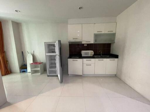 57 Sqm., 1 Bed, 1 Bath Condo listed for ฿ 5,900,000.