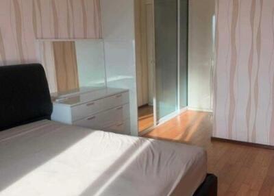 55 Sqm., 1 Bed, 1 Bath Condo listed for ฿ 5,800,000.