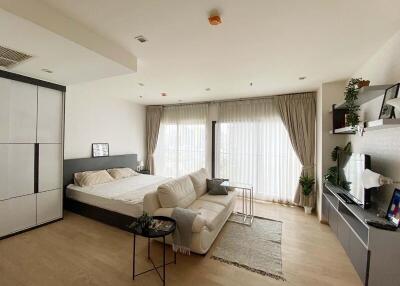 38 Sqm., Studio, 1 Bath Condo listed for ฿ 5,650,000.