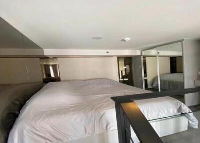 30 Sqm., 1 Bed, 1 Bath Condo listed for ฿ 5,500,000.