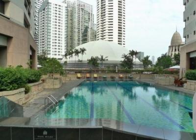 2,656 Sqm. Building listed for ฿ 3,000,000,000.