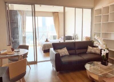 39 Sqm., Studio, 1 Bath Condo listed for ฿ 5,000,000.