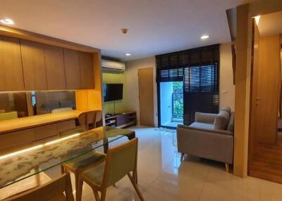 50 Sqm., 2 Beds, 1 Bath Condo listed for ฿ 4,600,000.