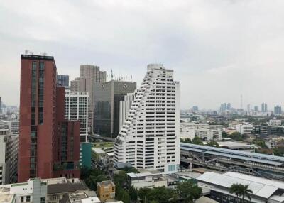 35 Sqm., Studio, 1 Bath Condo listed for ฿ 4,300,000.