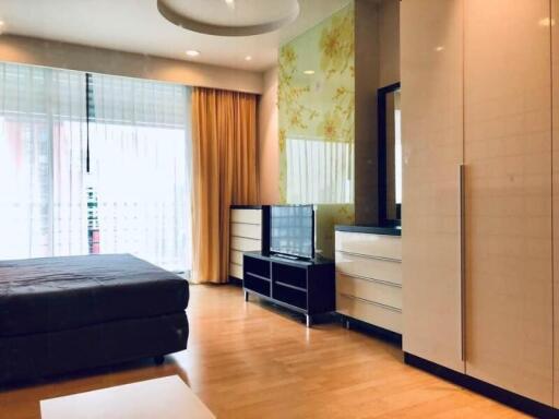 35 Sqm., Studio, 1 Bath Condo listed for ฿ 4,300,000.