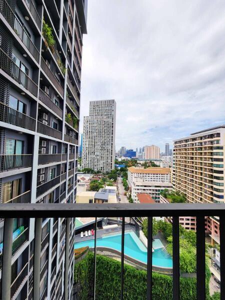 42 Sqm., 1 Bed, 1 Bath Condo listed for ฿ 4,200,000.