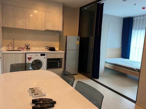 40 Sqm., 2 Beds, 1 Bath Condo listed for ฿ 4,100,000.