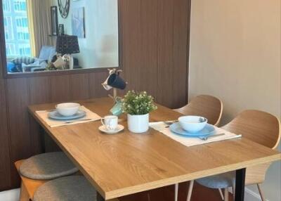 60 Sqm., 1 Bed, 1 Bath Condo listed for ฿ 40,000./Month