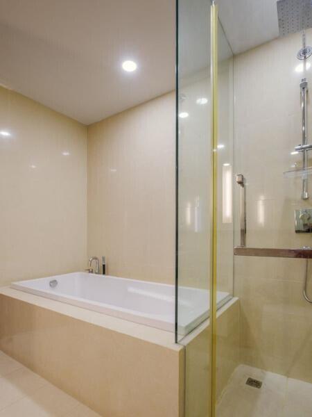 180 Sqm., 3 Beds, 3 Baths Condo listed for ฿ 150,000./Month