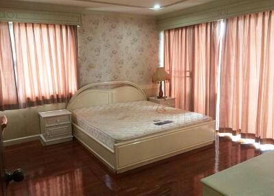 P35CR2306036 มาสเตอร์ วิว เอ็กเซ็กคิวทีฟ เพลส 2 Bed