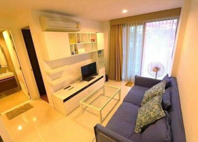 40 Sqm., 1 Bed, 1 Bath Condo listed for ฿ 4,700,000.