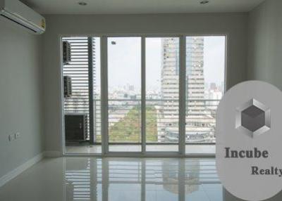 57 Sqm., 2 Beds, 1 Bath Condo listed for ฿ 4,550,000.