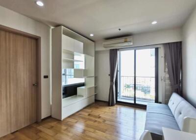 35 Sqm., 1 Bed, 1 Bath Condo listed for ฿ 3,800,000.