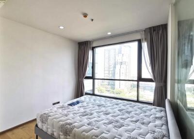 35 Sqm., 1 Bed, 1 Bath Condo listed for ฿ 3,800,000.