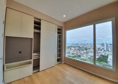 30 Sqm., 1 Bed, 1 Bath Condo listed for ฿ 3,450,000.