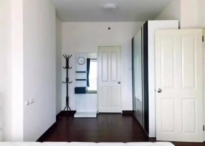 1 Bedroom Condo