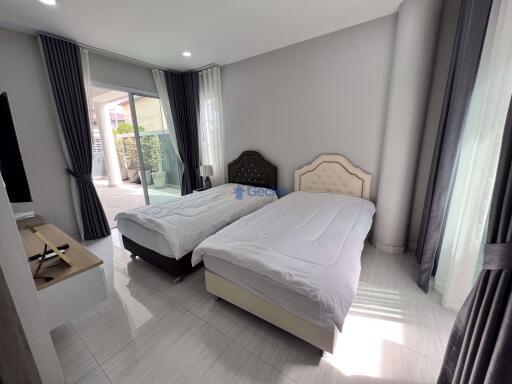 10 Bedrooms House East Pattaya H010774