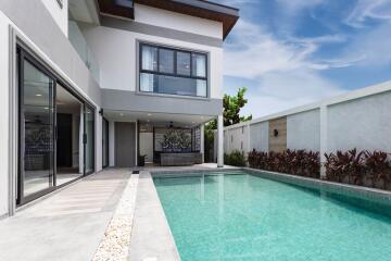 Serenity Villa - 4 Bed 5 Bath Private Pool