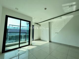 Condo for sale studio 28 m² in Siam Oriental Plaza, Pattaya