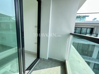 Condo for sale studio 28 m² in Siam Oriental Plaza, Pattaya