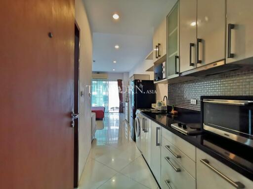 Condo for sale studio 40 m² in Diamond Suites Resort, Pattaya