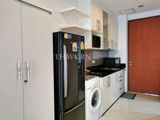 Condo for sale studio 40 m² in Diamond Suites Resort, Pattaya