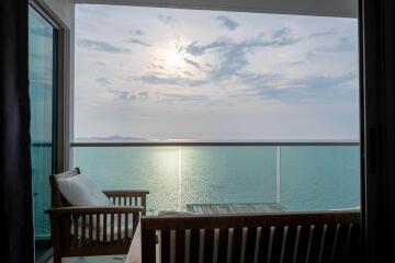 Wong Amat Tower - 2 Bed 2 Bath Sea View with Private Elevator (20th floor)