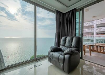 Wong Amat Tower - 2 Bed 2 Bath Sea View with Private Elevator (20th floor)