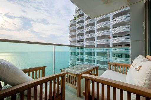 Wong Amat Tower - 2 Bed 2 Bath Sea View with Private Elevator (20th floor)