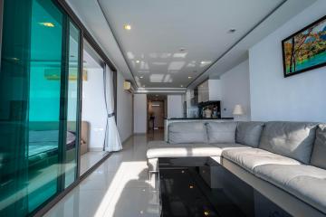 Wong Amat Tower - 2 Bed 2 Bath Sea View with Private Elevator (30th floor)