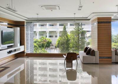 Wong Amat Tower - 2 Bed 2 Bath Sea View with Private Elevator (30th floor)