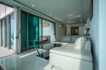 Wong Amat Tower - 2 Bed 2 Bath Sea View with Private Elevator (30th floor)